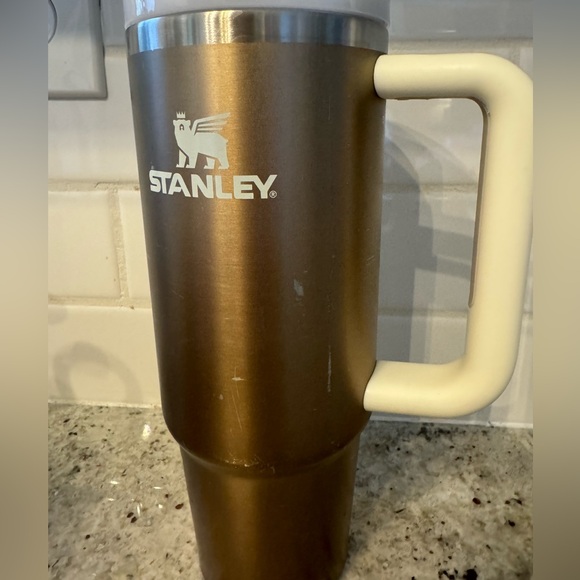 Limited Edition Stanley Rose Quartz 30 oz Tumbler - Picture 6 of 6